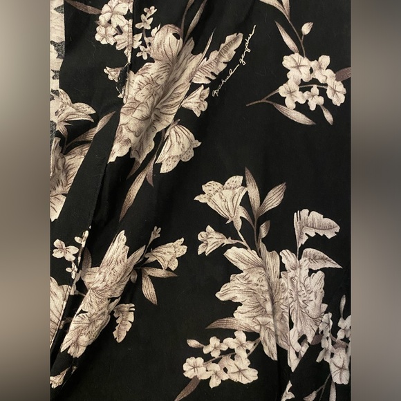 Floral Robe - Picture 2 of 6